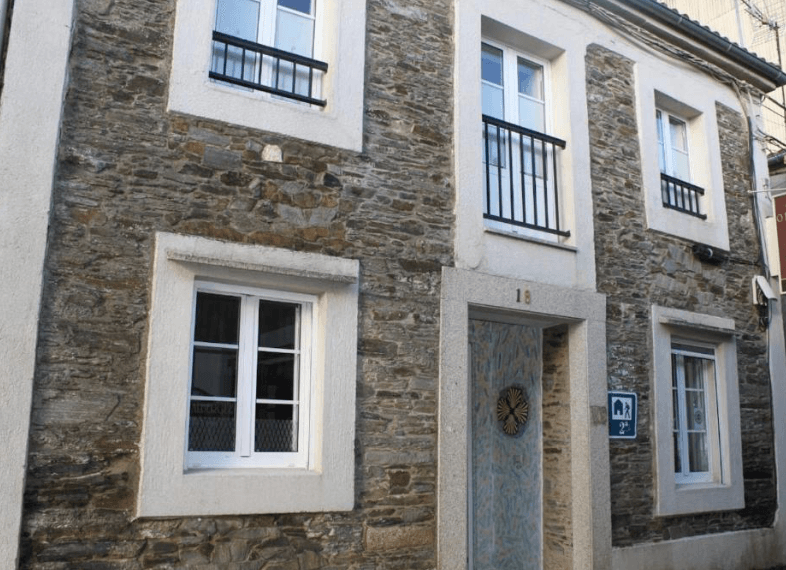 Amodiño Hostel (adventure)